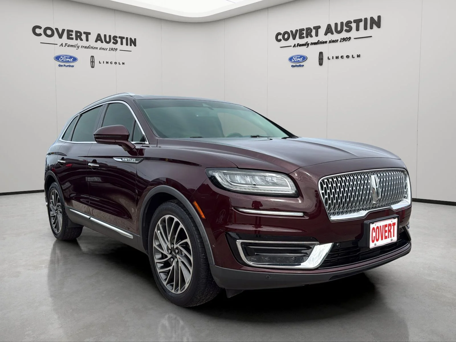Used 2019 Red Lincoln Reserve image 7