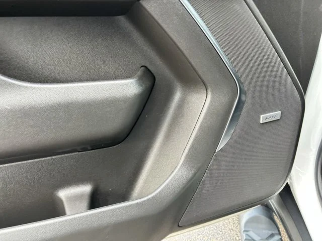 Used 2022 Summit White Chevrolet Z71 image 36