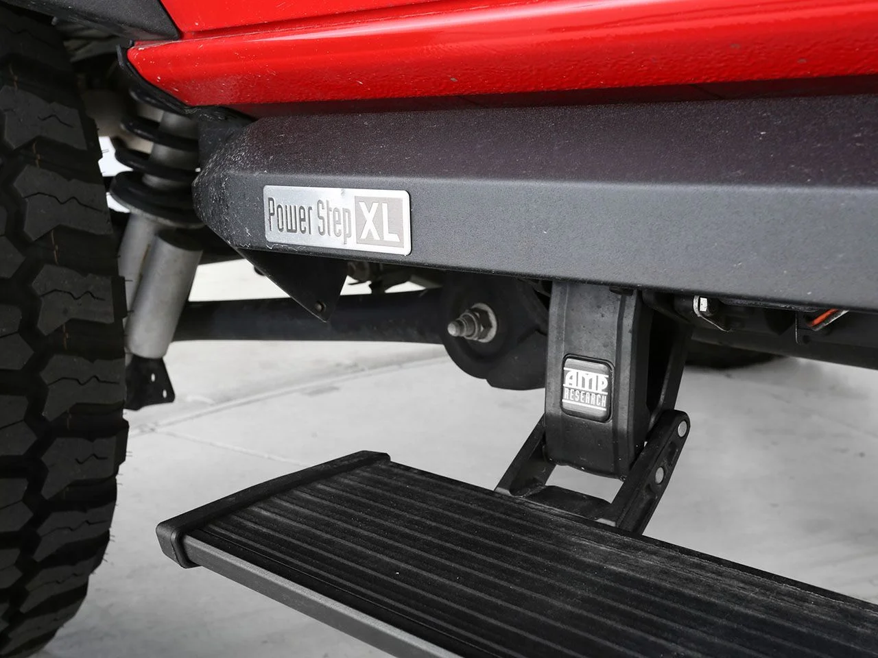 Used 2023 Red Ford Wildtrak image 16