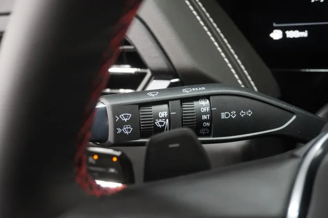 2026 GMC Yukon AT4 Ultimate - Photo 34