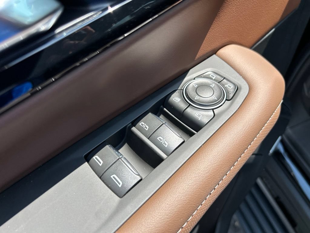 2026 Chevrolet Suburban High Country - Photo 17