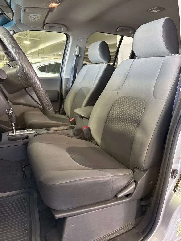 Used 2009 Silver Lightning Metallic Nissan X image 12