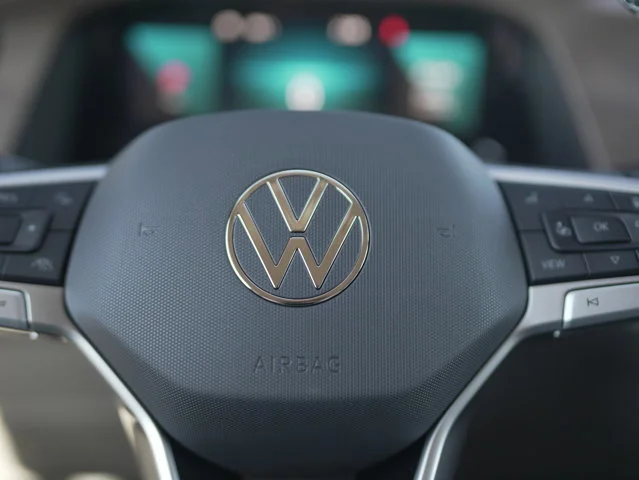 2026 Volkswagen Atlas SE w/Tech - Photo 19