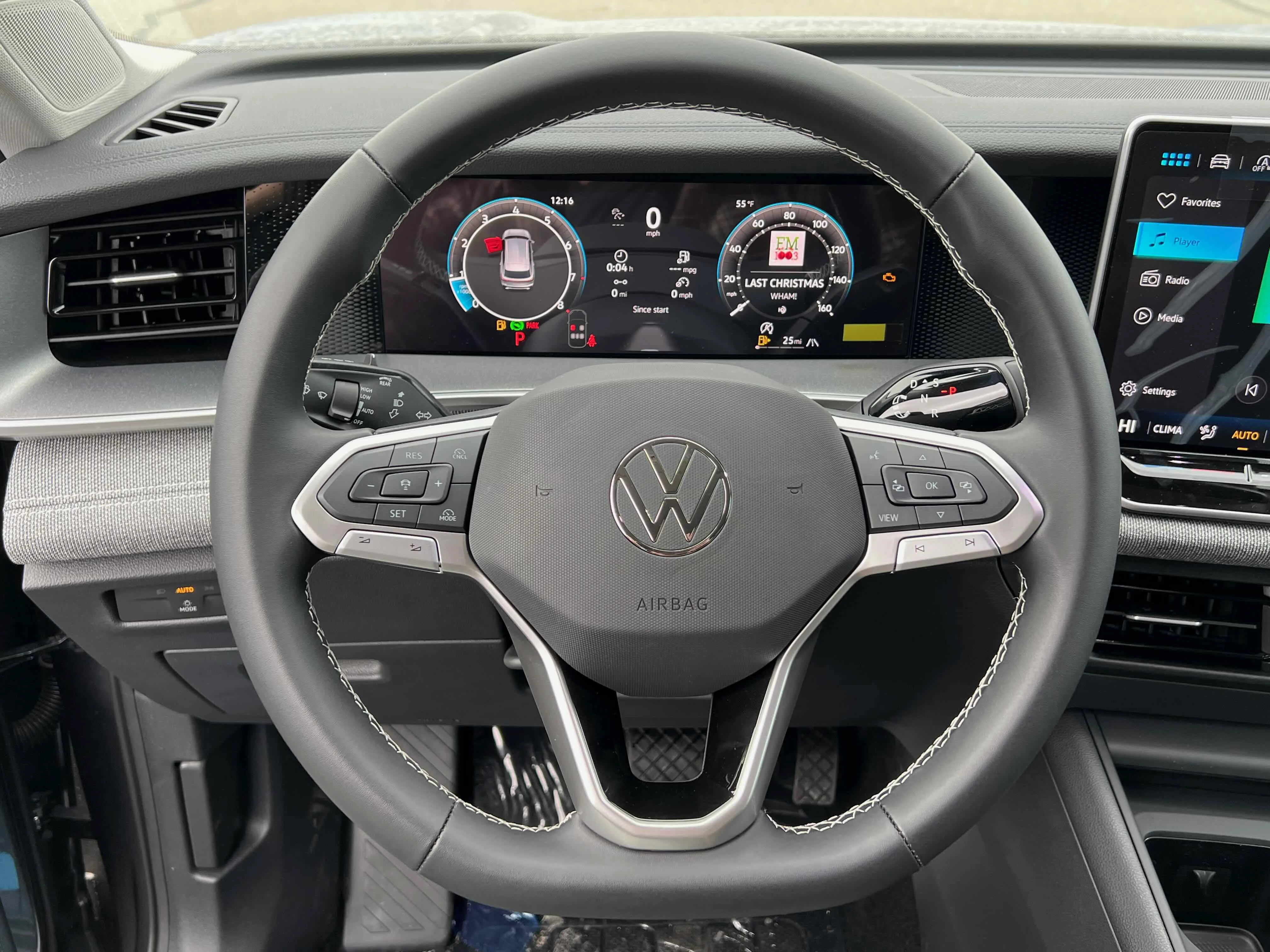 New 2026 Platinum Gray Volkswagen S image 29