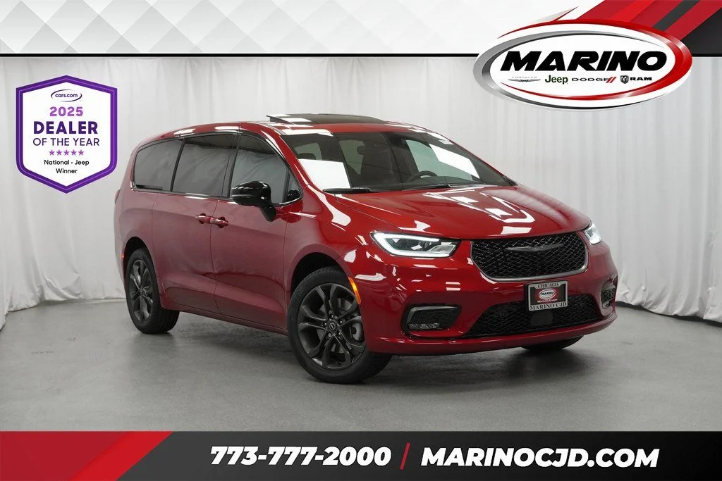 2026 Chrysler Pacifica Select AWD's photo