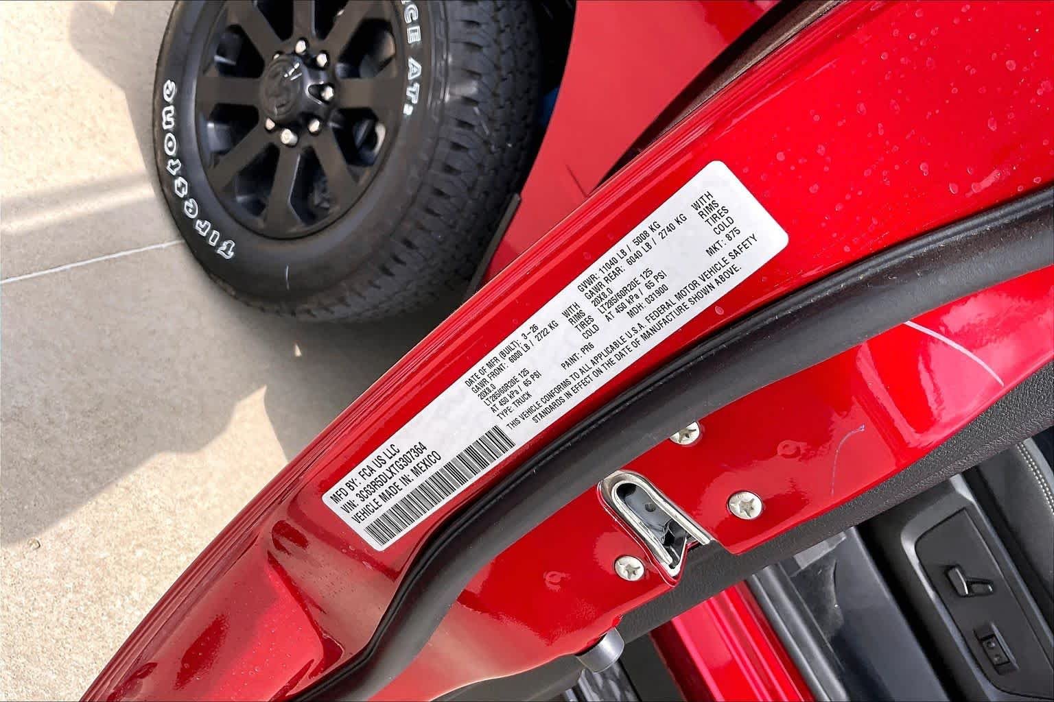 New 2026 Molten Red Pearl-Coat Exterior Paint RAM Big Horn image 20