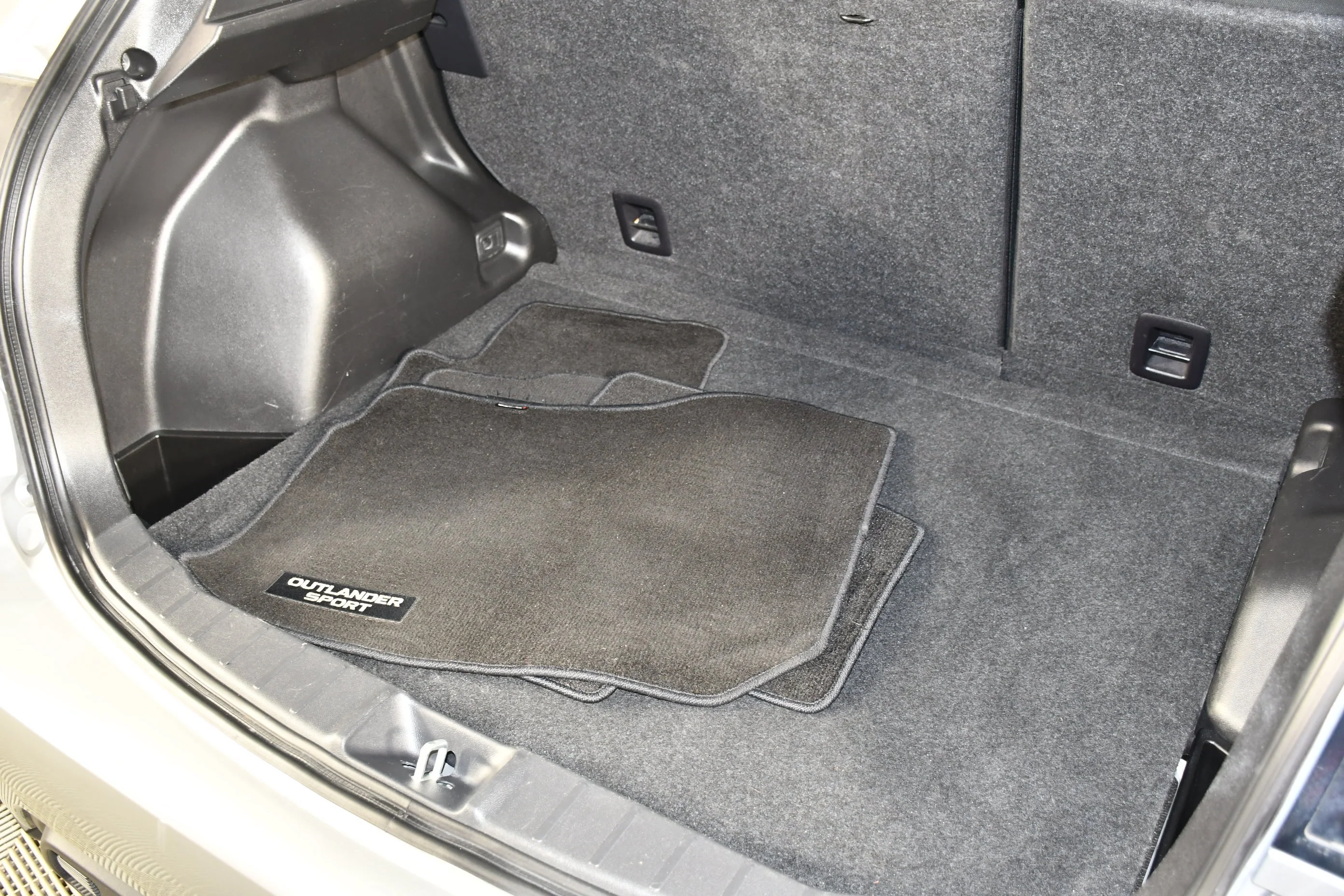 Certified Used 2024 Gray Mitsubishi SE image 36