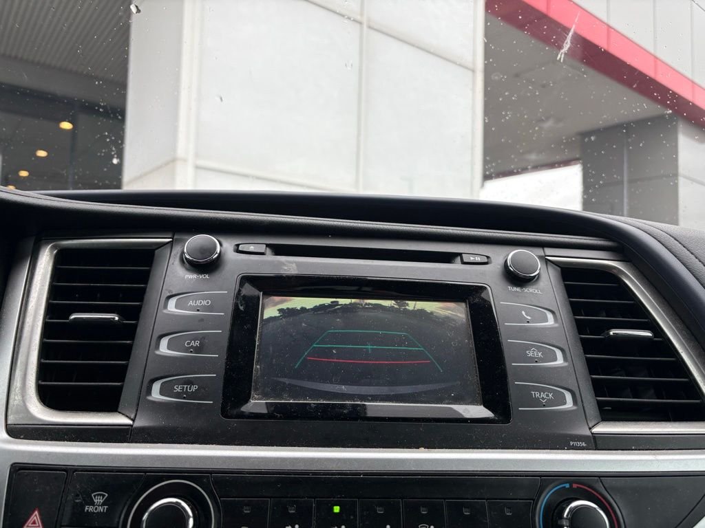 Used 2017 Gray Toyota LE image 6