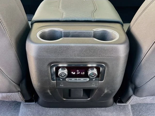 2026 GMC Yukon XL AT4 - Photo 18
