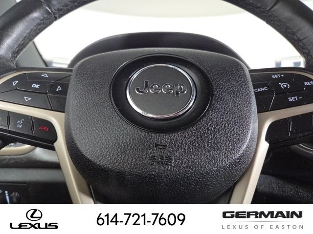 Used 2016 White Jeep Laredo image 24