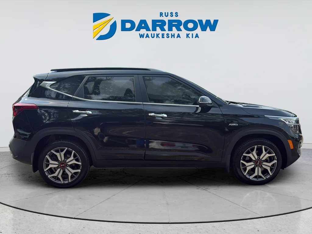 Used 2021 Black Kia SX image 6