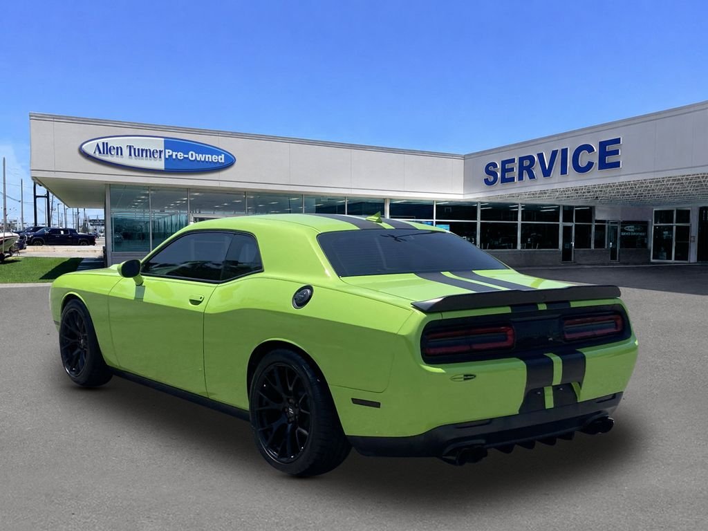 Used 2023 Sublime Metallic Clearcoat Dodge SXT image 6