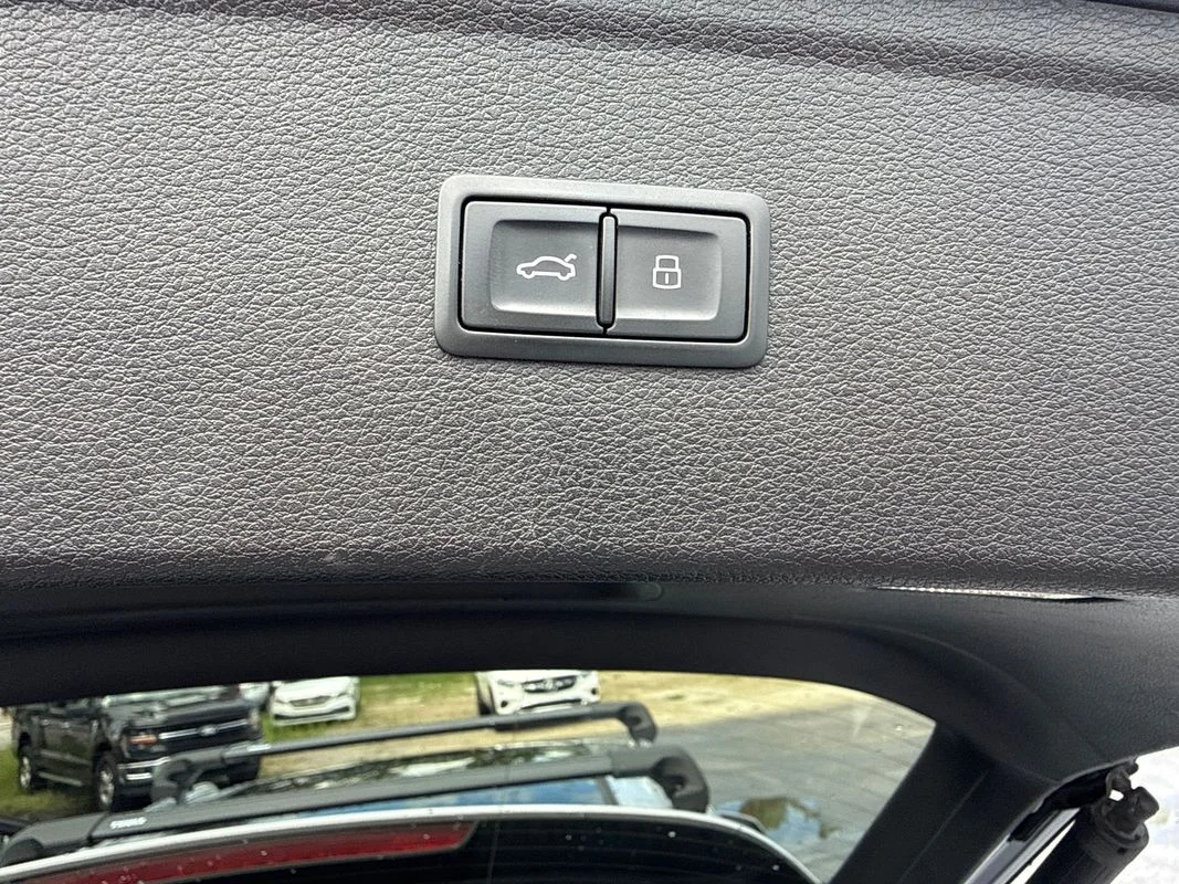 Used 2018  Audi 2.0T Premium image 21