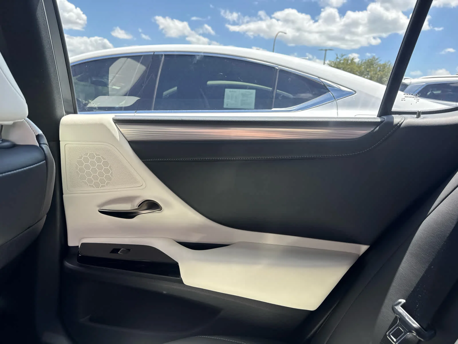 Used 2023 Obsidian Lexus F SPORT Handling image 20