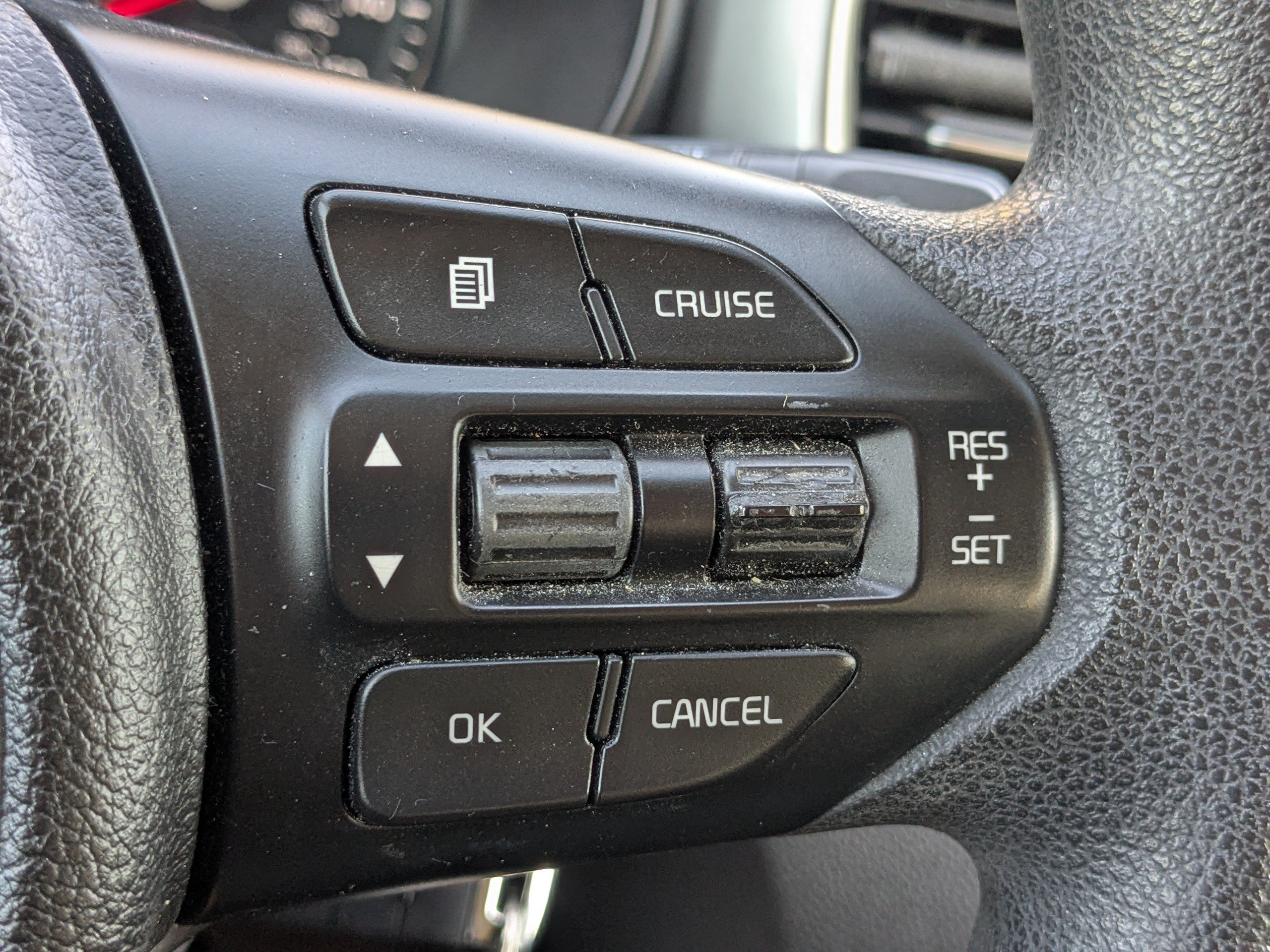 Used 2017 Titanium Silver Kia LX V6 image 27