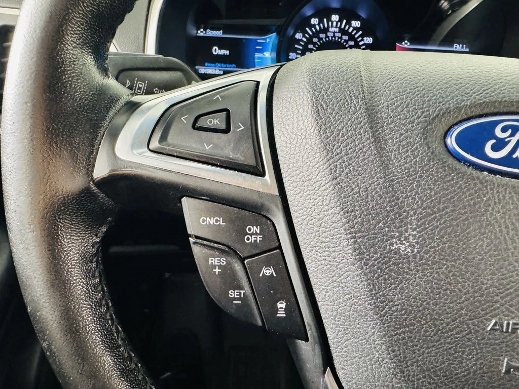 Used 2019 Black Ford SEL image 11