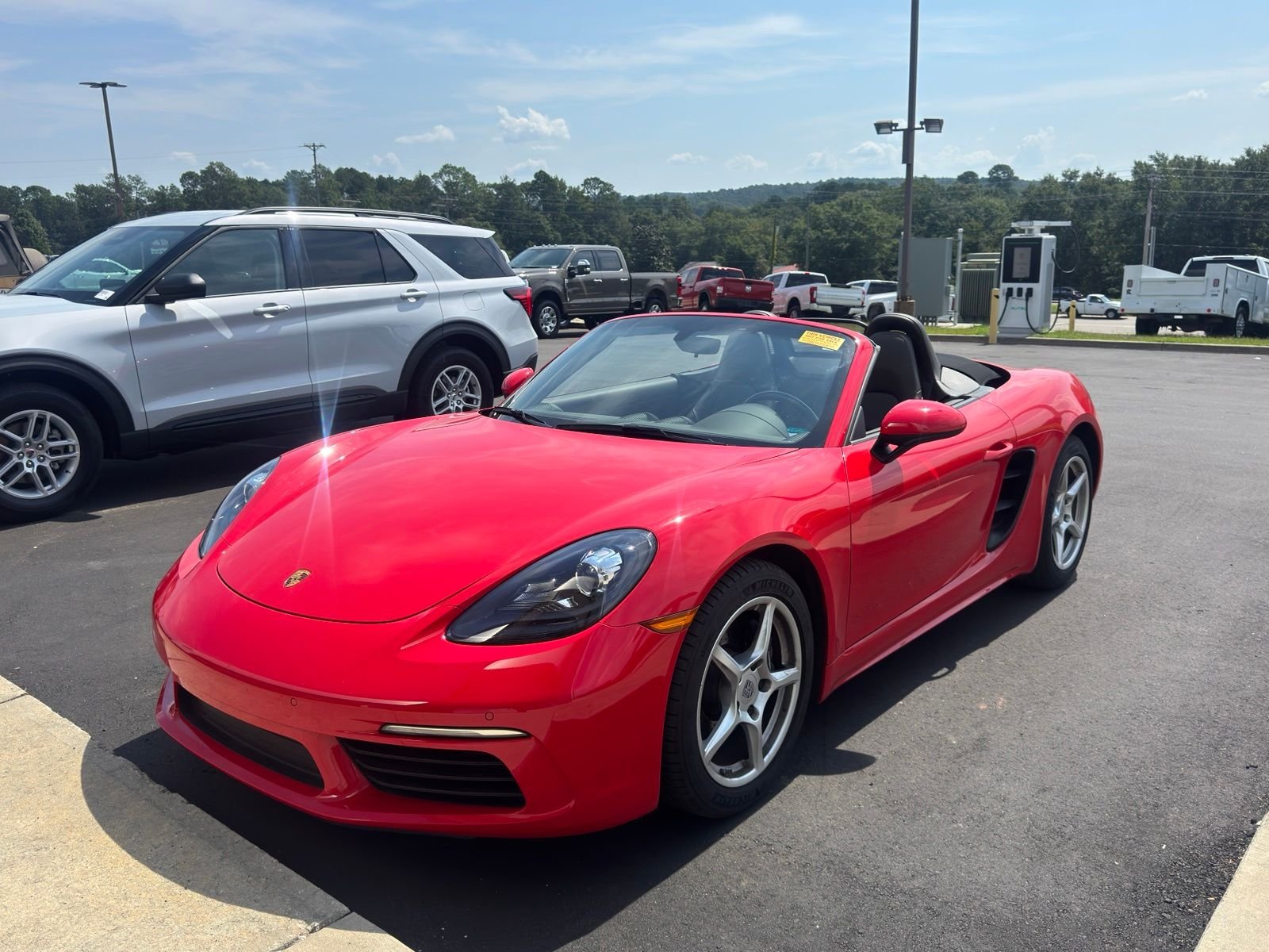 Used 2019  Porsche Base image 1