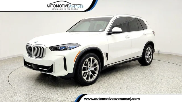 2026 BMW X5 xDrive40i SAV w/ Premium & Parking Assistance Pkgs