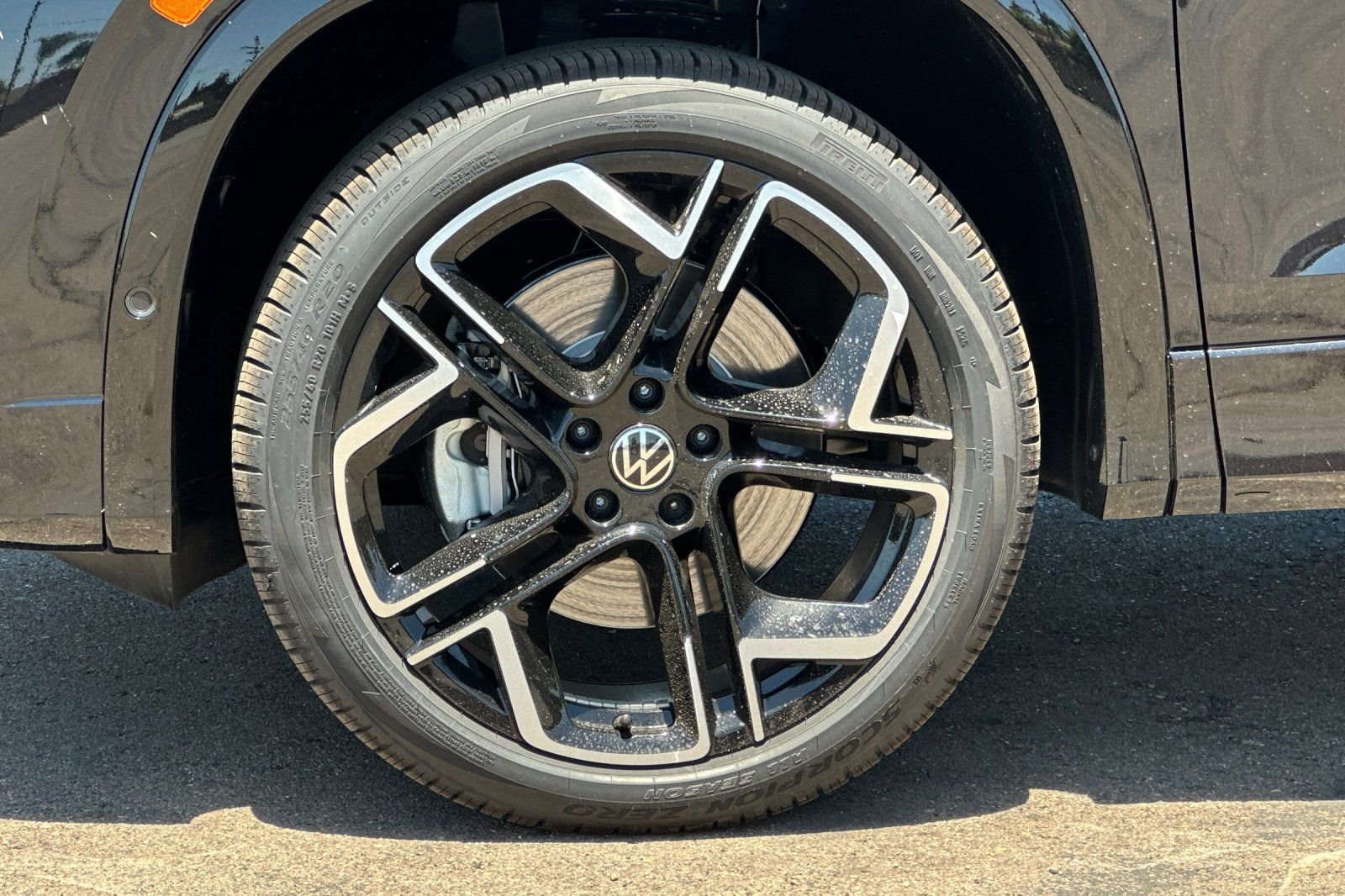 New 2026 Deep Black Pearl Volkswagen SEL R-Line Turbo image 26
