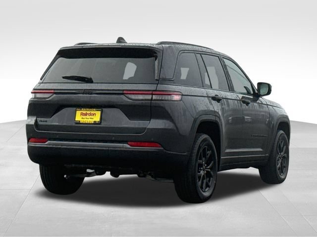 New 2026 Baltic Gray Metallic Clearcoat Jeep Laredo Altitude image 10