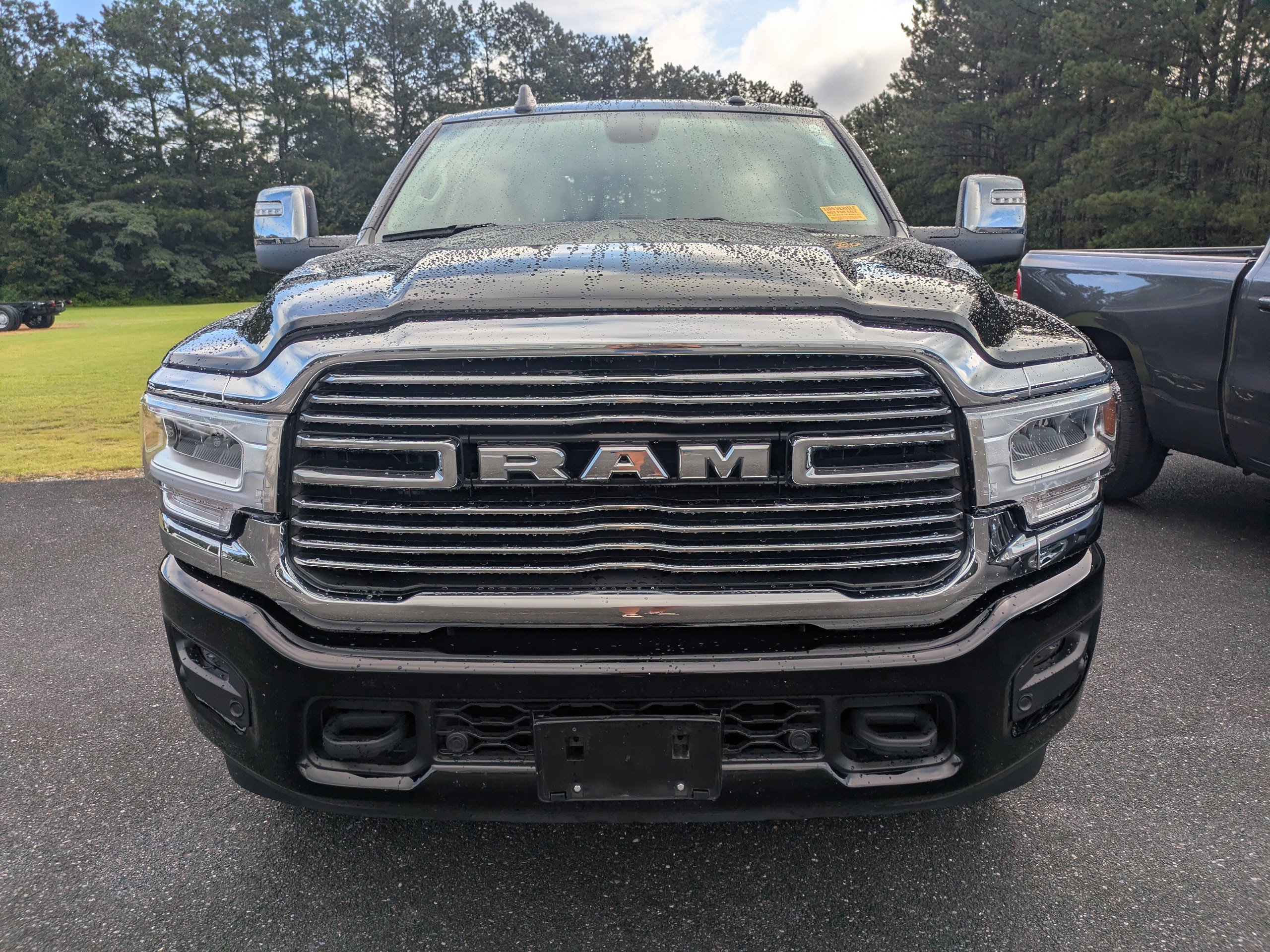 Used 2023 Diamond Black Crystal Pearlcoat Ram Laramie image 3