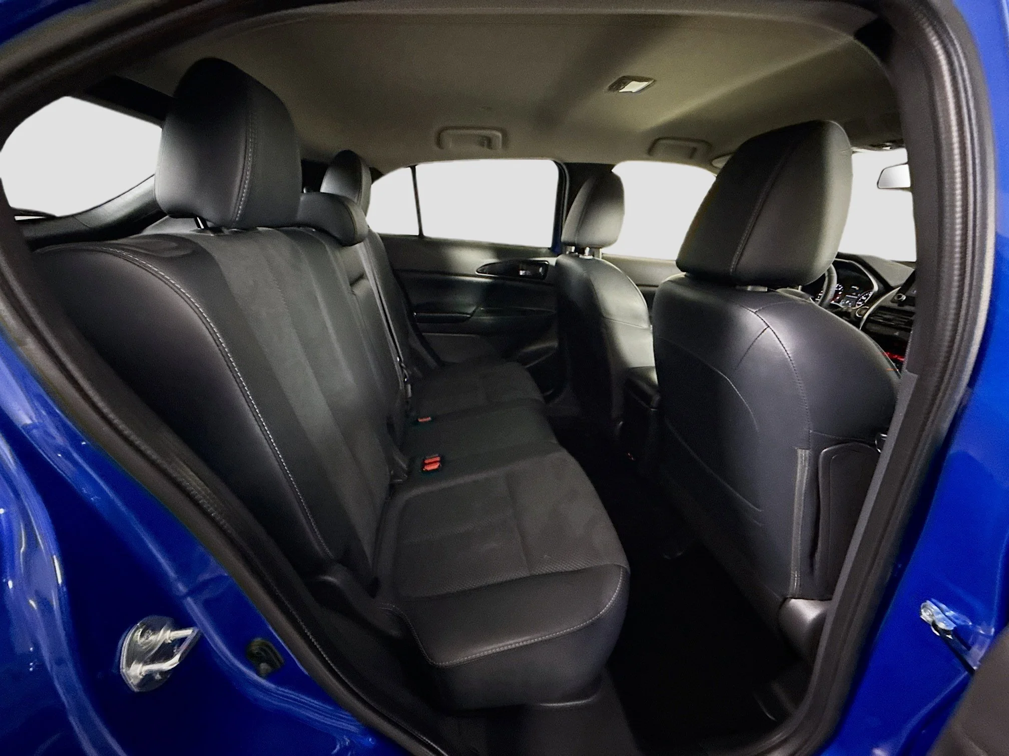 Used 2026 Lightning Blue Metallic Mitsubishi Black Edition image 23