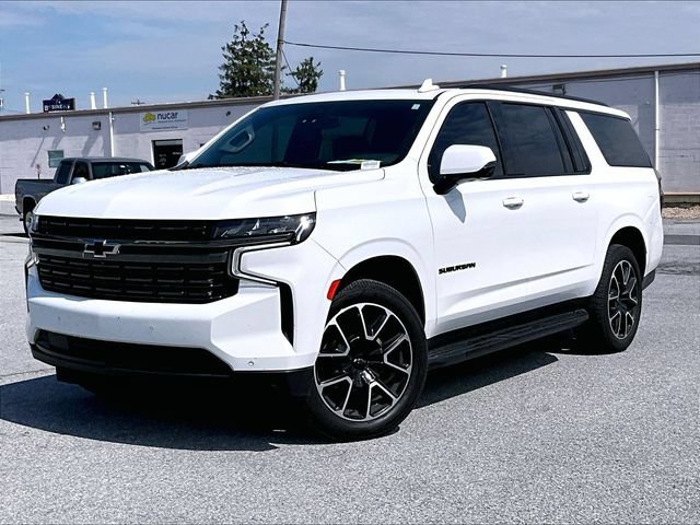 Used 2022 Summit White Chevrolet RST image 2