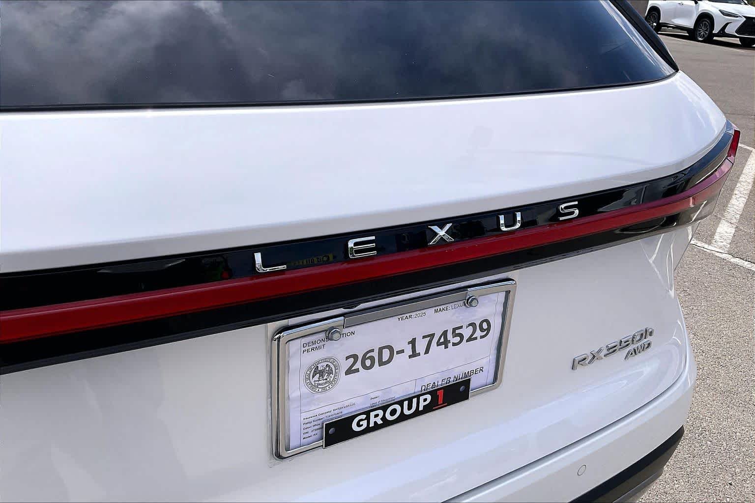 Used 2025 Eminent White Pearl Lexus Premium Plus image 31