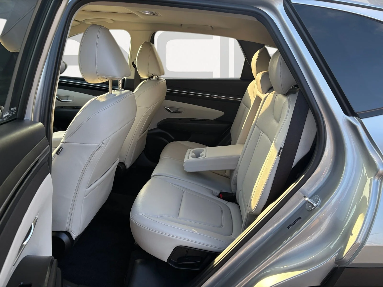 Used 2024 Shimmering Silver Hyundai SEL image 22