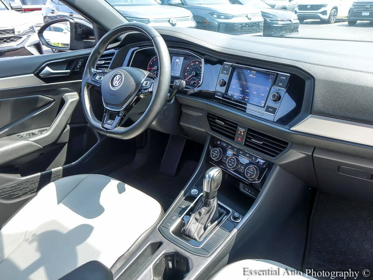 Used 2020 Deep Black Pearl Volkswagen R-Line image 22