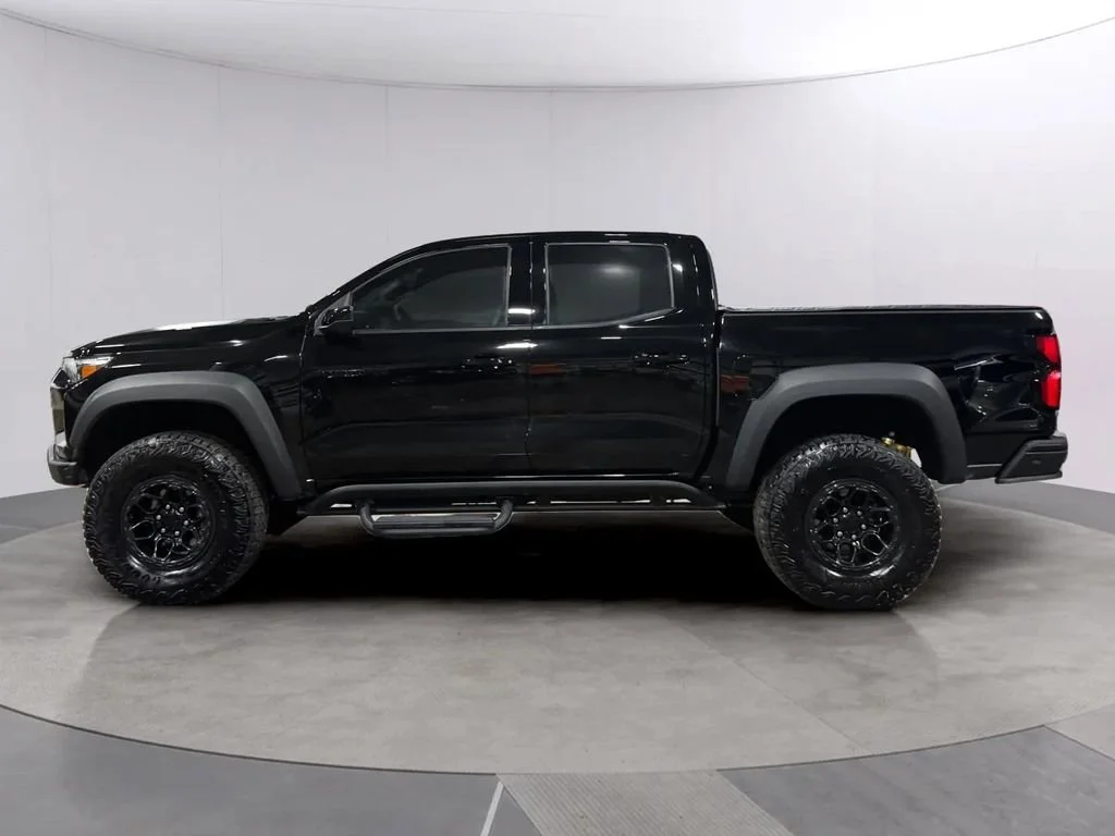 Used 2024 Black Chevrolet ZR2 image 6