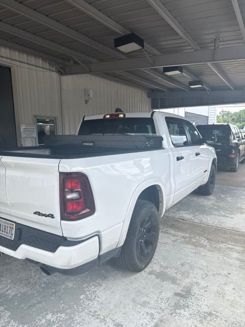 Used 2025 White Ram Big Horn/Lone Star image 4