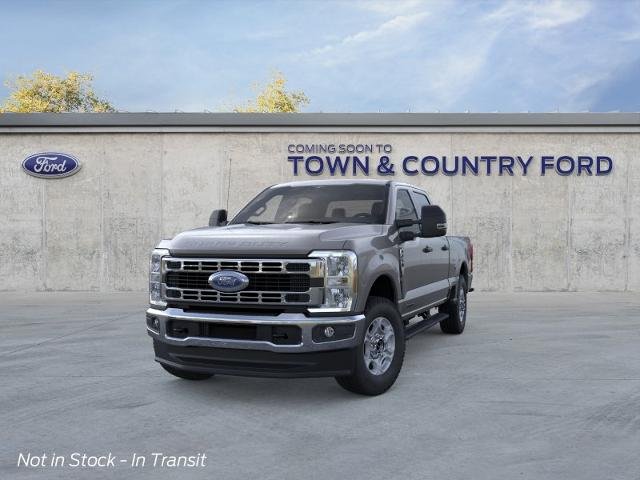 New 2026 Carbonized Gray Metallic Ford XLT image 14