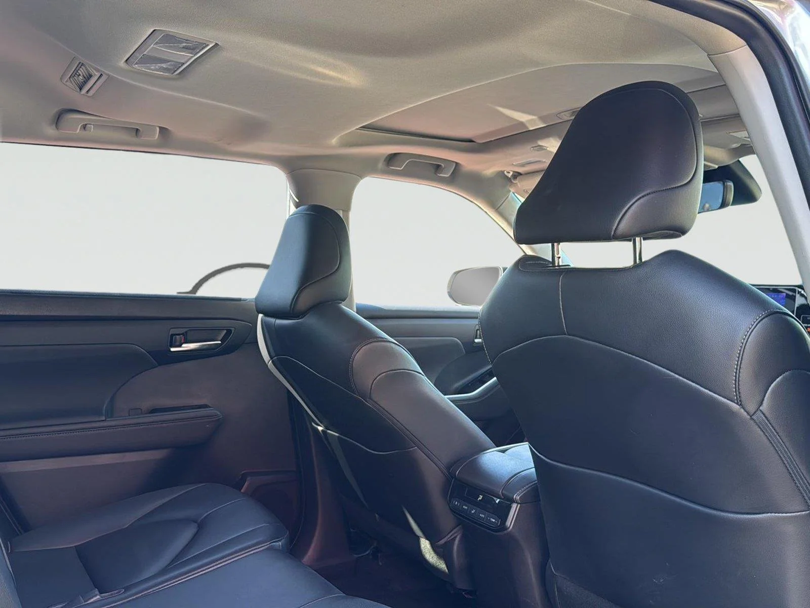 Used 2023 Celestial Silver Metallic Toyota XLE image 33