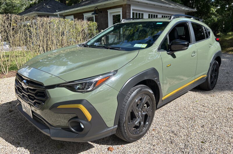 Used 2024 Green Subaru Sport image 1