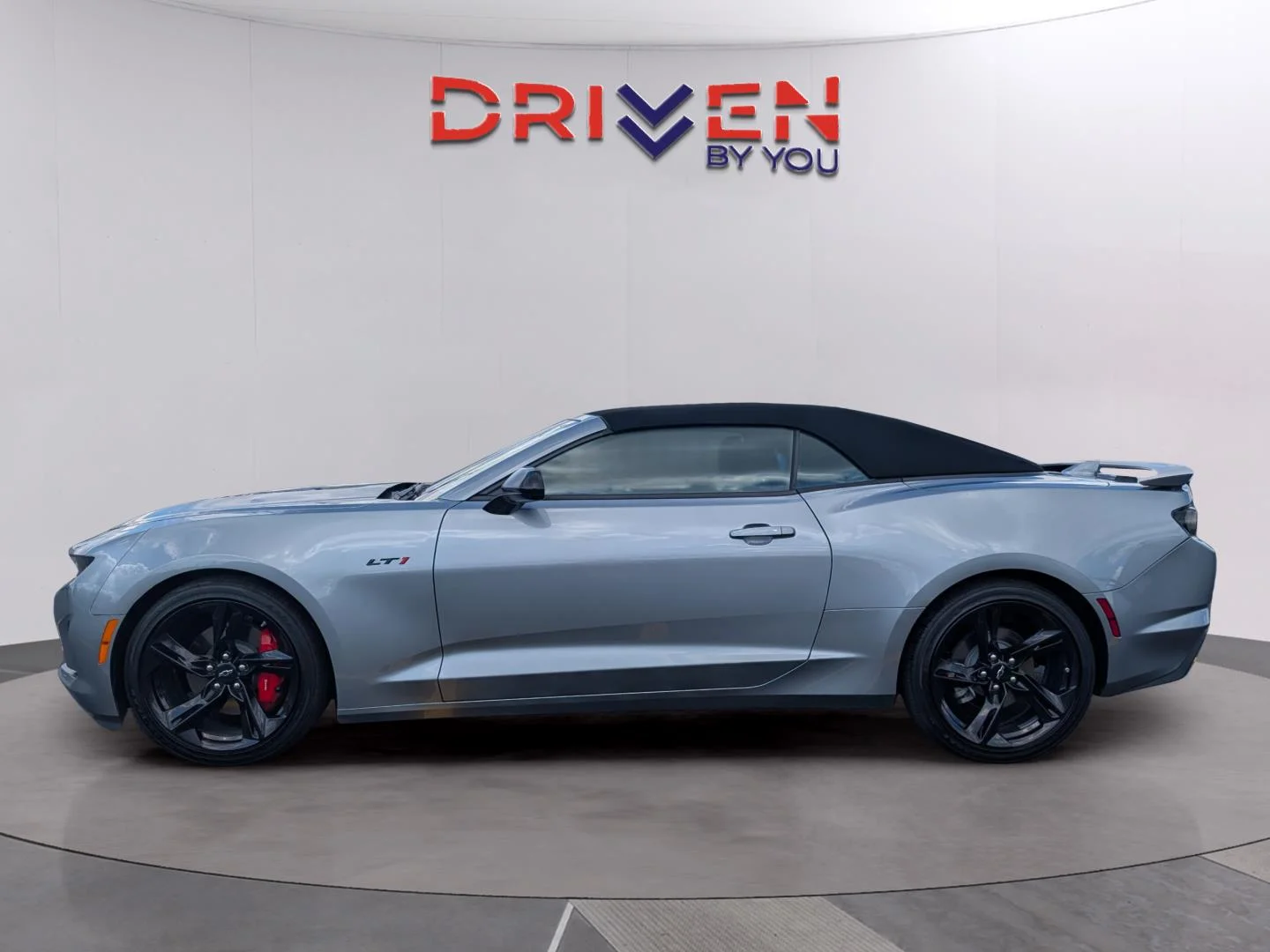 Used 2023 Sharkskin Metallic Chevrolet LT1 image 2