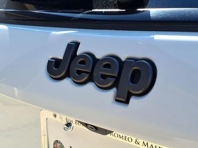 Used 2023  Jeep Trailhawk image 24