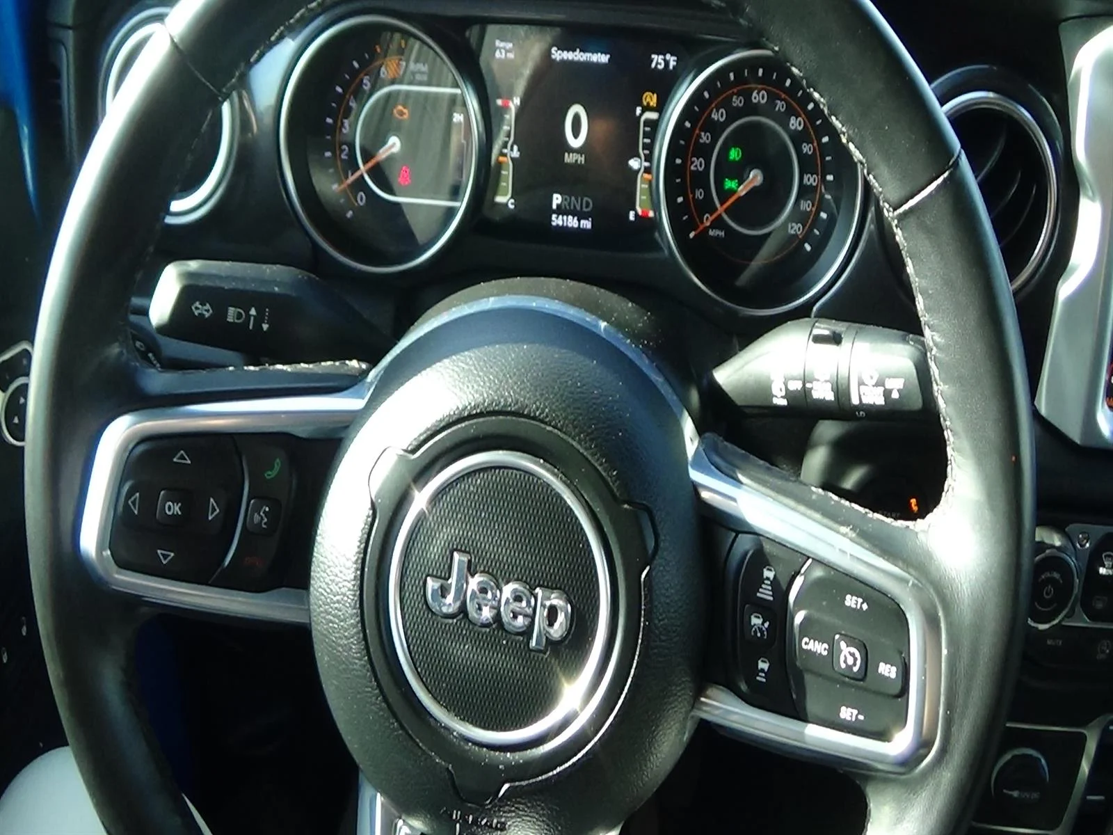 Used 2021 Hydro Blue Pearl Coat (pbj) Jeep Sahara Altitude image 18
