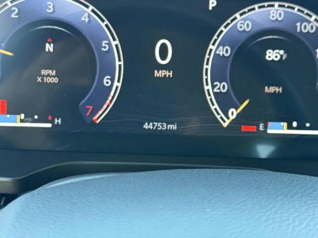 Used 2022 Black Jeep Limited image 39