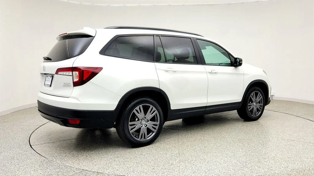 Used 2022 Platinum White Pearl Honda Sport AWD image 5