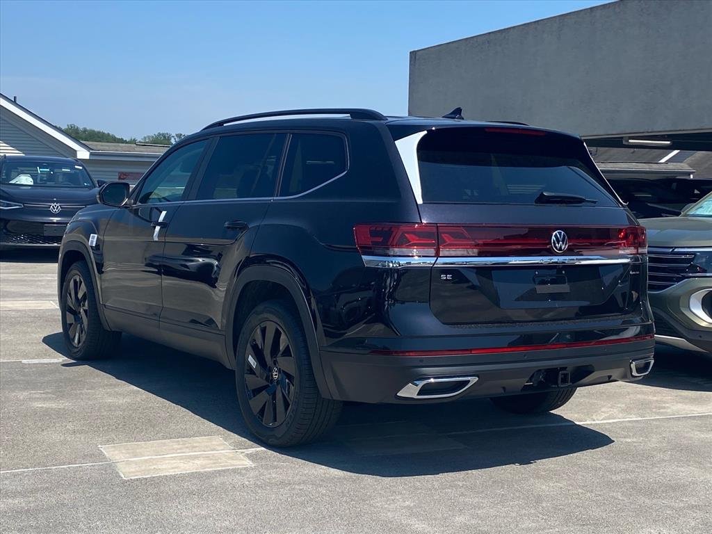 New 2026 Black Volkswagen 2.0T SE w/Technology image 4