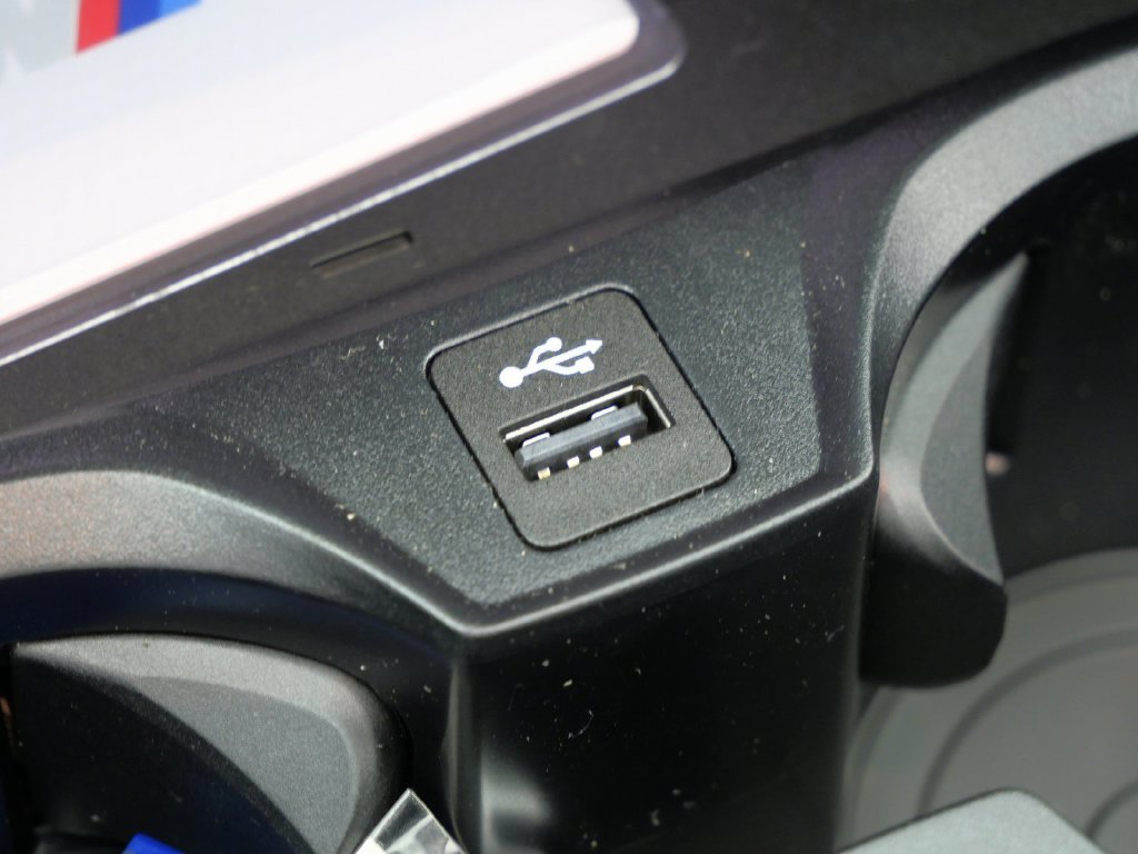New 2026 Black Sapphire Metallic BMW 330i xDrive image 48