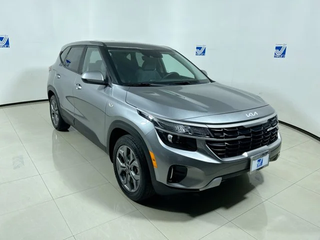 2024 Kia Seltos LX's photo