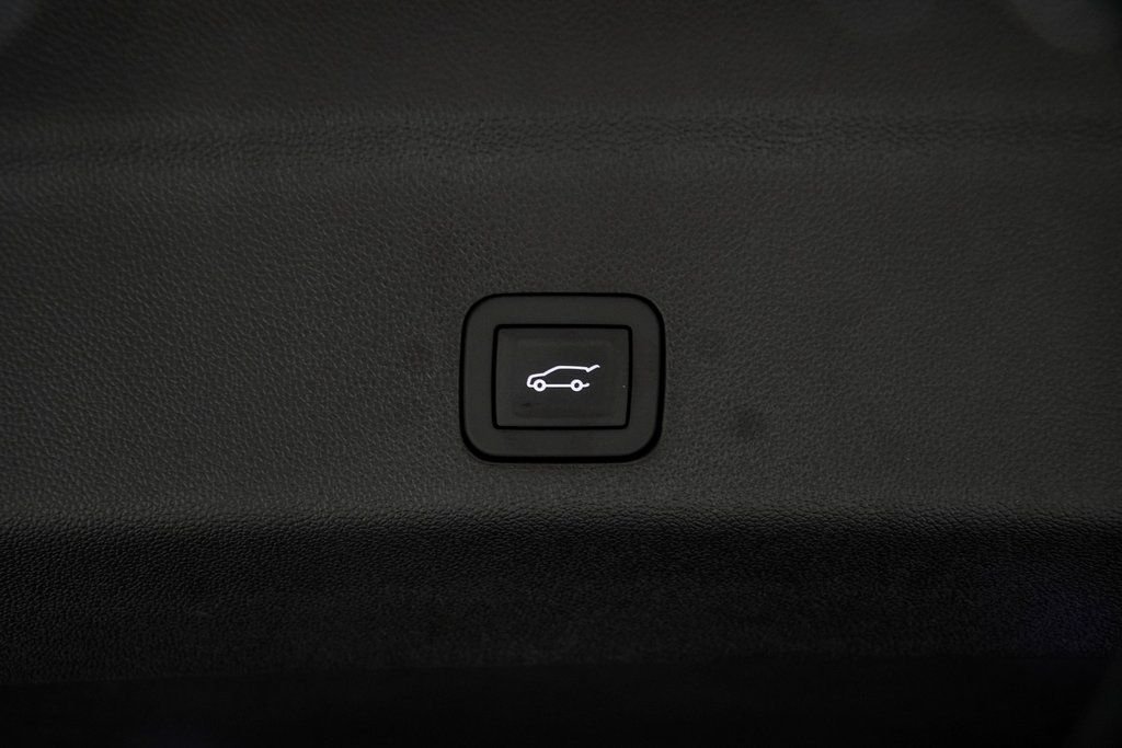 Used 2026 Black Cadillac Platinum Sport image 63