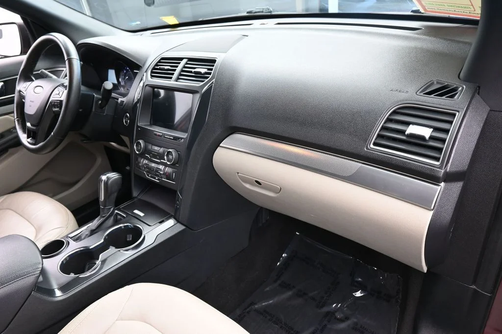 Used 2018 Cinnamon Glaze Metallic Ford XLT image 43