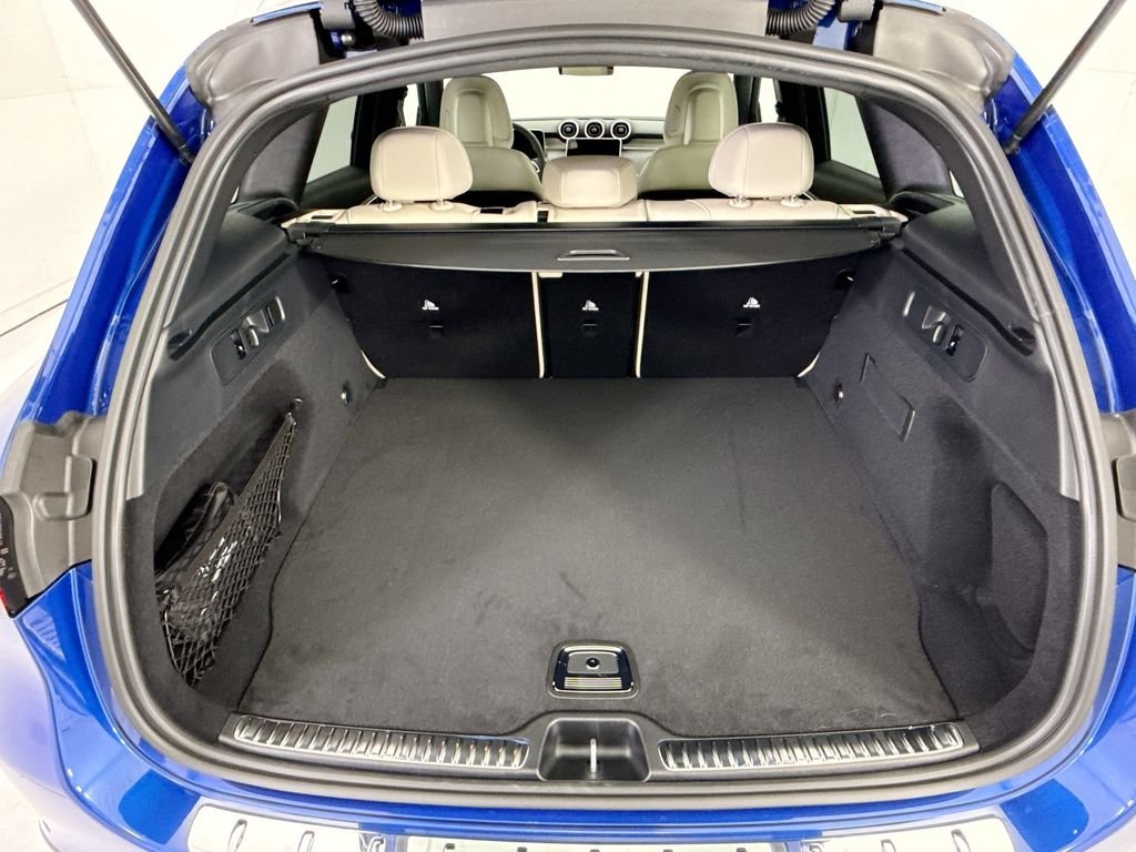 New 2026 Starling Blue Metallic Mercedes-Benz GLC 300 image 27