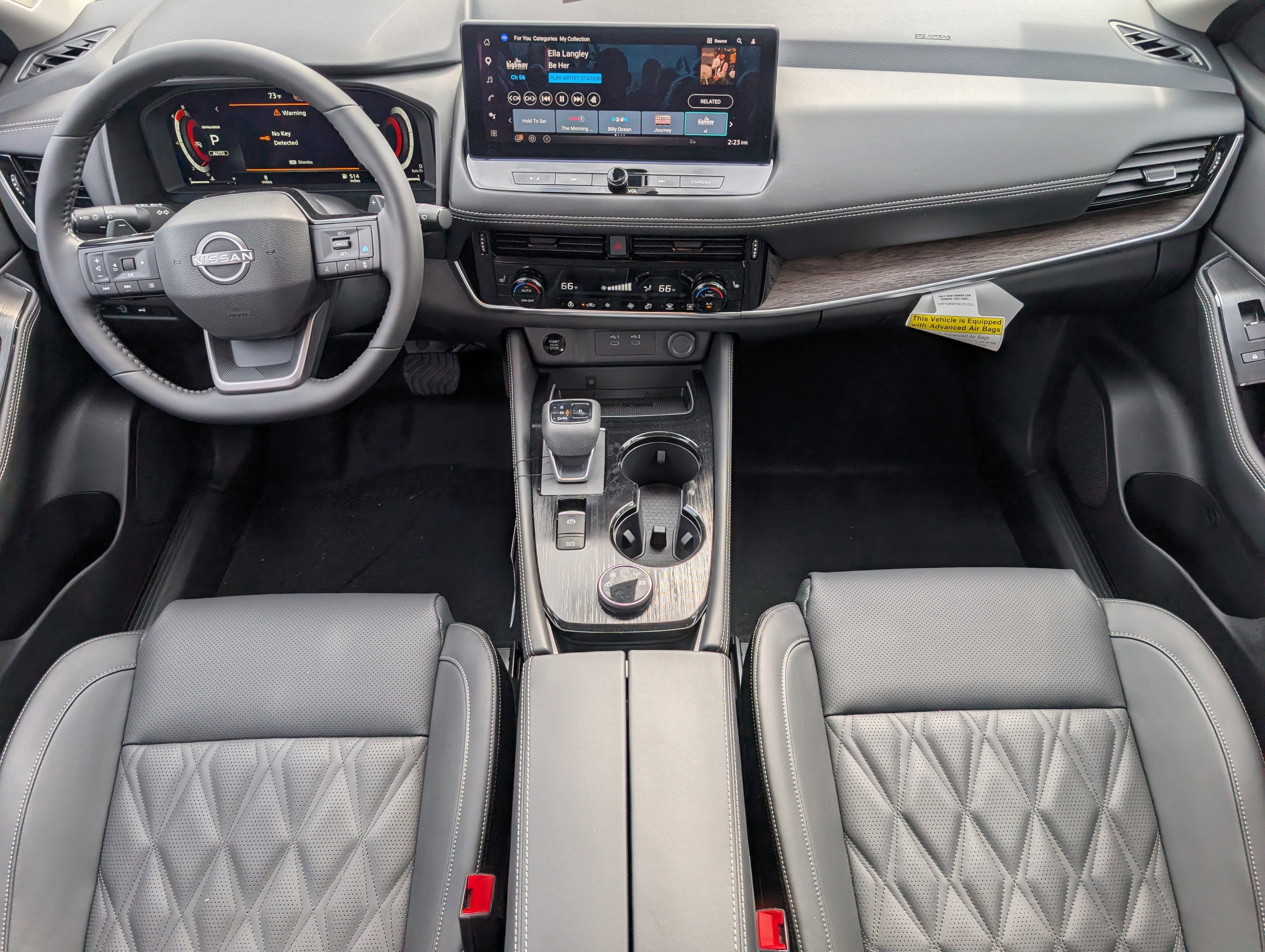 New 2026 Super Black Nissan Platinum image 5