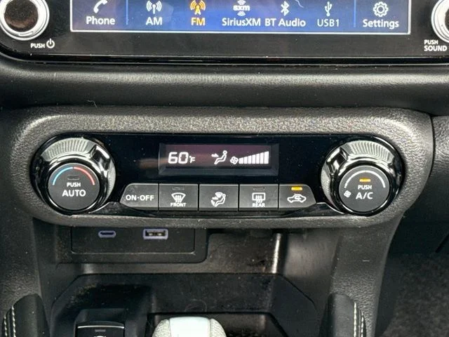 Used 2023 White Nissan SR image 18