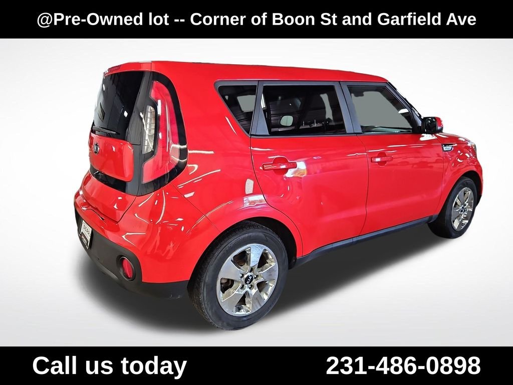 Used 2019 Red Kia Base image 5