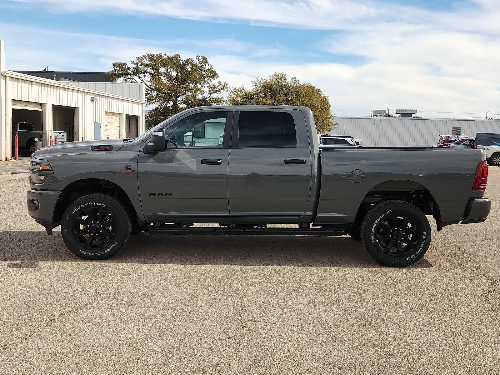 New 2027 Ceramic Gray Clear-Coat  Paint Ram LONE STAR CREW CAB 4X4 6